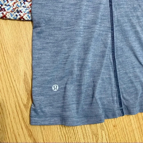 Lululemon run for gold tank heathered blue Sz4 - Picture 10 of 10